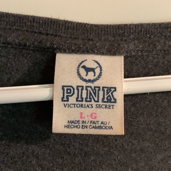 Women’s Pink/ Victoria’s Secret Top - Picture 3 of 3